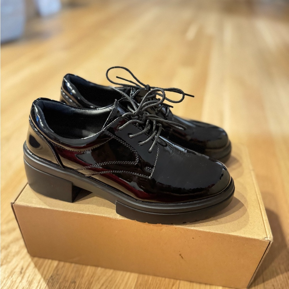 Black Patent Leather Women's Shoes